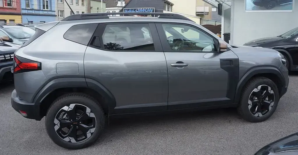 Neu Dacia Duster Extreme 140 PS (102 kW) 2025 Grau SUV