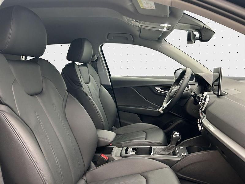 Gebraucht Audi Q2 Advanced 190 PS (139 kW) 2025 Blau SUV