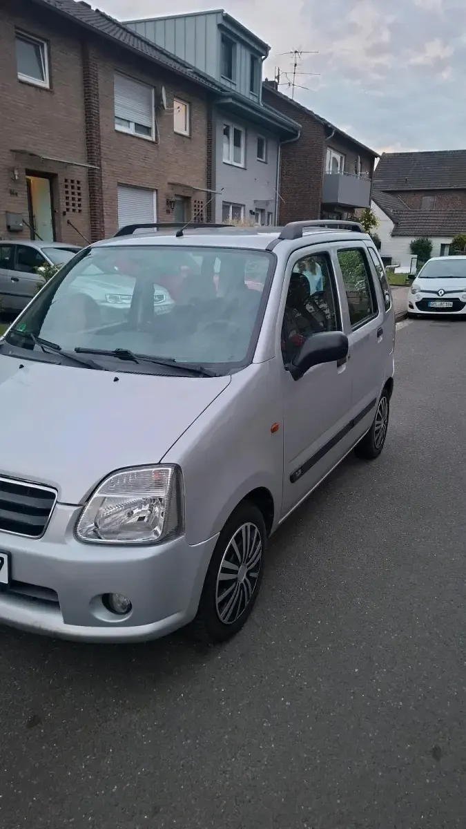 Gebraucht Suzuki Wagon R 93 PS (68 kW) 2004 Silber Van / Kleinbus