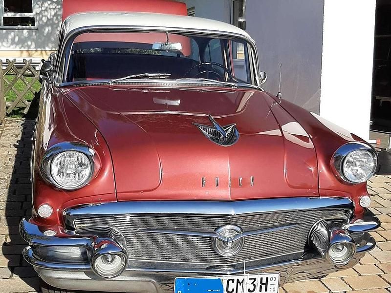 Rot Gebraucht 1956 Buick Special Limousine | 35.000 € - Bild 1/4