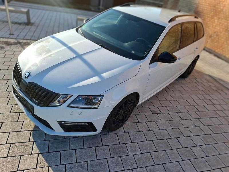 Gebraucht Skoda Octavia RS 230 PS (169 kW) 2018 Weiß Kombi