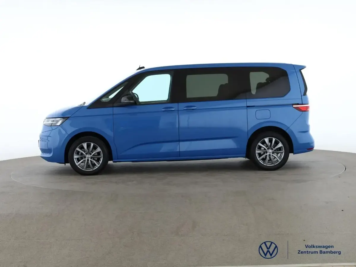 Gebraucht VW Multivan Life 136 PS (100 kW) 2022 Blau Van / Kleinbus