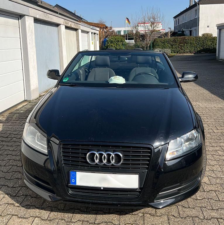 Gebraucht Audi A3 Cabriolet 105 PS (77 kW) 2011 Schwarz Cabrio