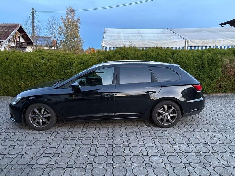 Schwarz Gebraucht 2014 Seat Leon ST Reference Kombi | 5.900 € (Fairer Preis) - Bild 1/4