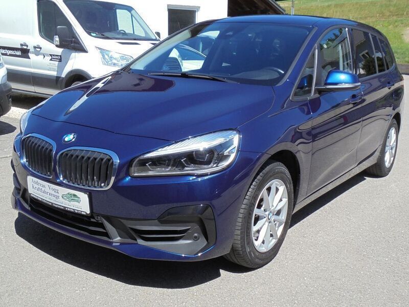 Blau Gebraucht 2019 BMW 216 Gran Tourer Van / Kleinbus | 13.999 € (Guter Preis) - Bild 1/4