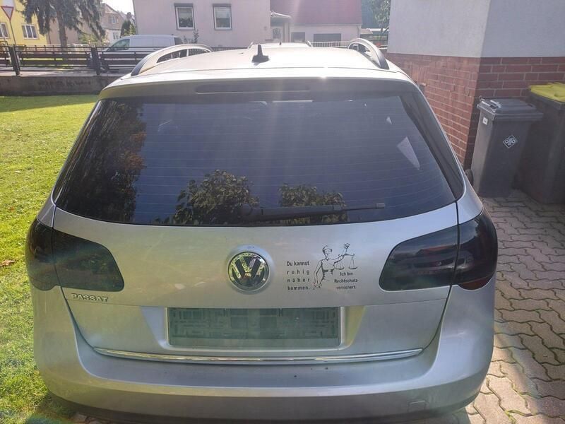 Silber Gebraucht 2007 VW Passat Kombi | 5.500 € (Teuer) - Bild 1/4