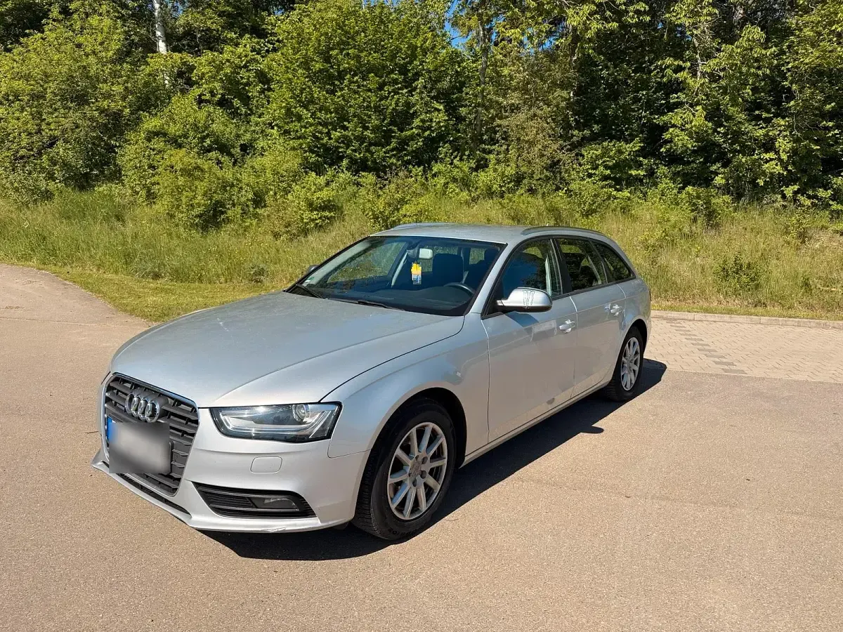 Gebraucht Audi A4 143 PS (105 kW) 2012 Grau Kombi