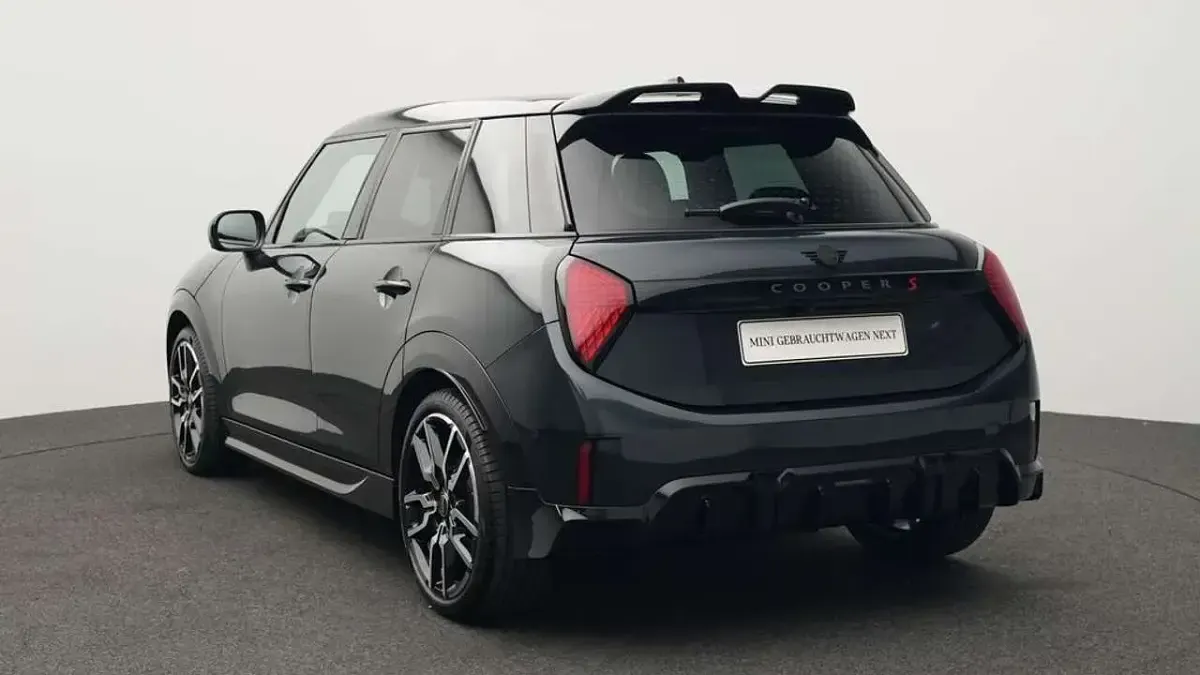Gebraucht Mini John Cooper Works 204 PS (150 kW) 2025 Grau Kleinwagen
