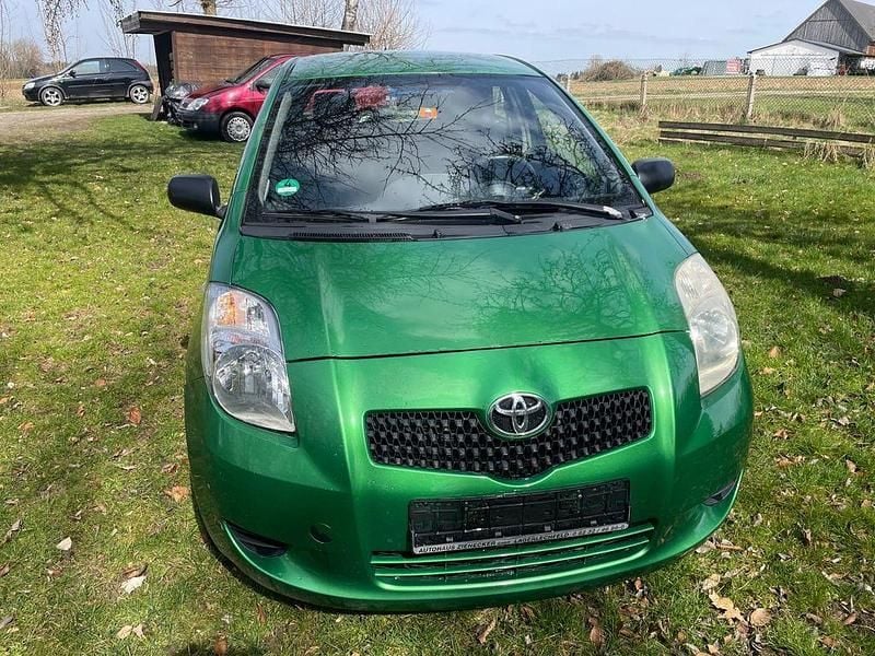Gebraucht Toyota Yaris Style 69 PS (50 kW) 2008 Grün Kleinwagen