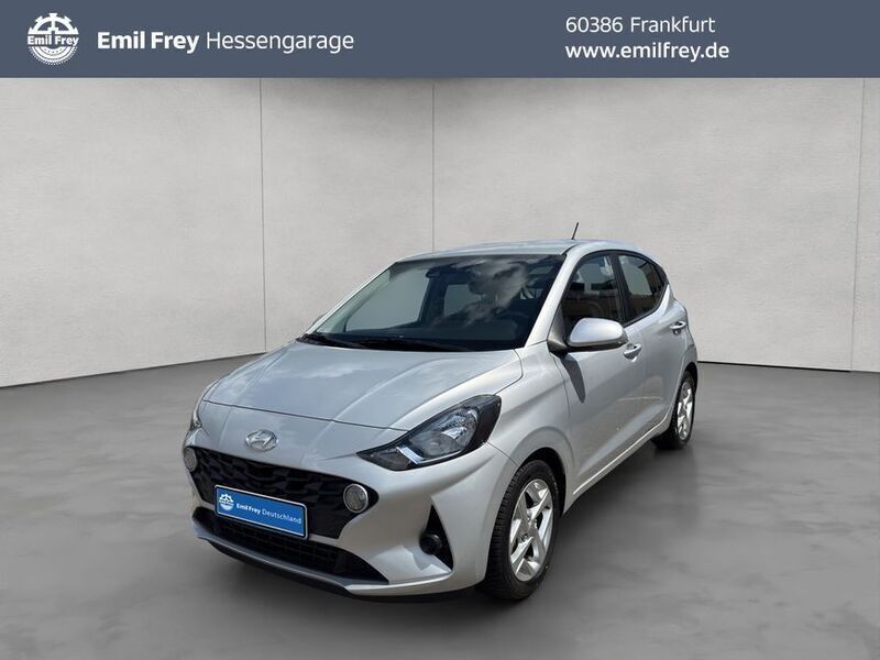 Silber Gebraucht 2023 Hyundai i10 Trend Kleinwagen | 15.950 € (Fairer Preis) - Bild 1/4