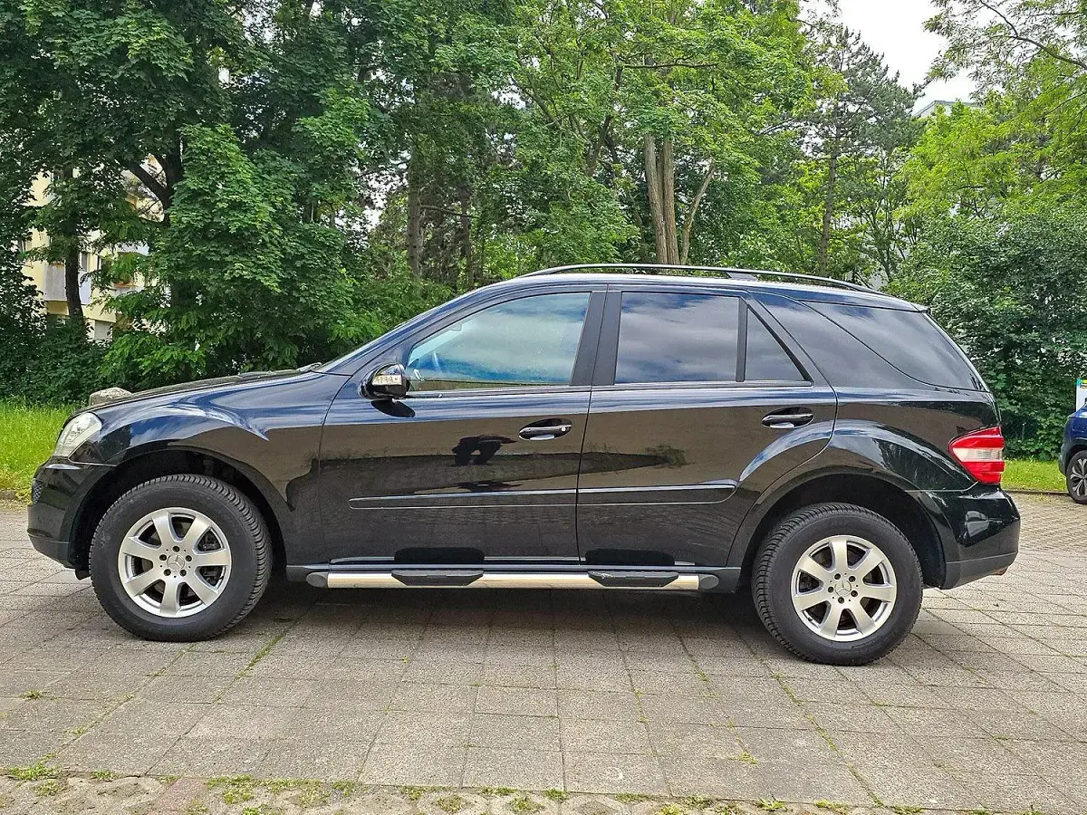 Gebraucht Mercedes ML280 Edition 196 PS (144 kW) 2007 Schwarz SUV