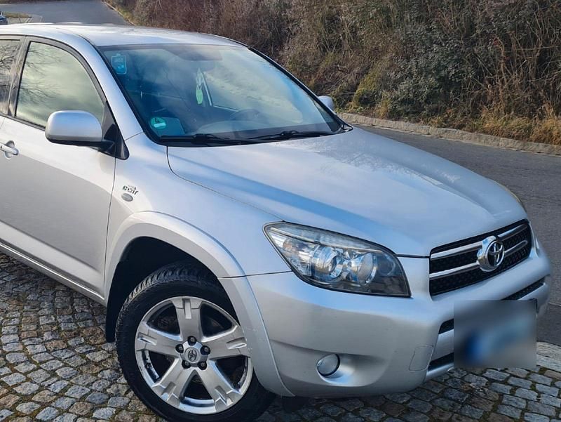 Gebraucht Toyota RAV4 177 PS (130 kW) 2008 Silber SUV