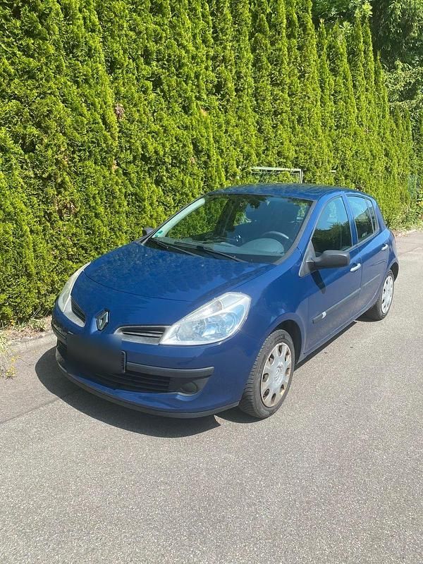 Blau Gebraucht 2008 Renault Clio III Limousine | 1.150 € (Fairer Preis) - Bild 1/4