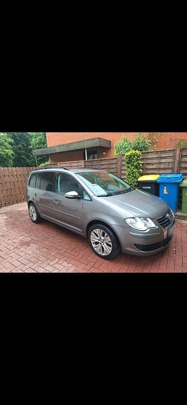 Gebraucht VW Touran 95 PS (69 kW) 2010 Grau Van / Kleinbus