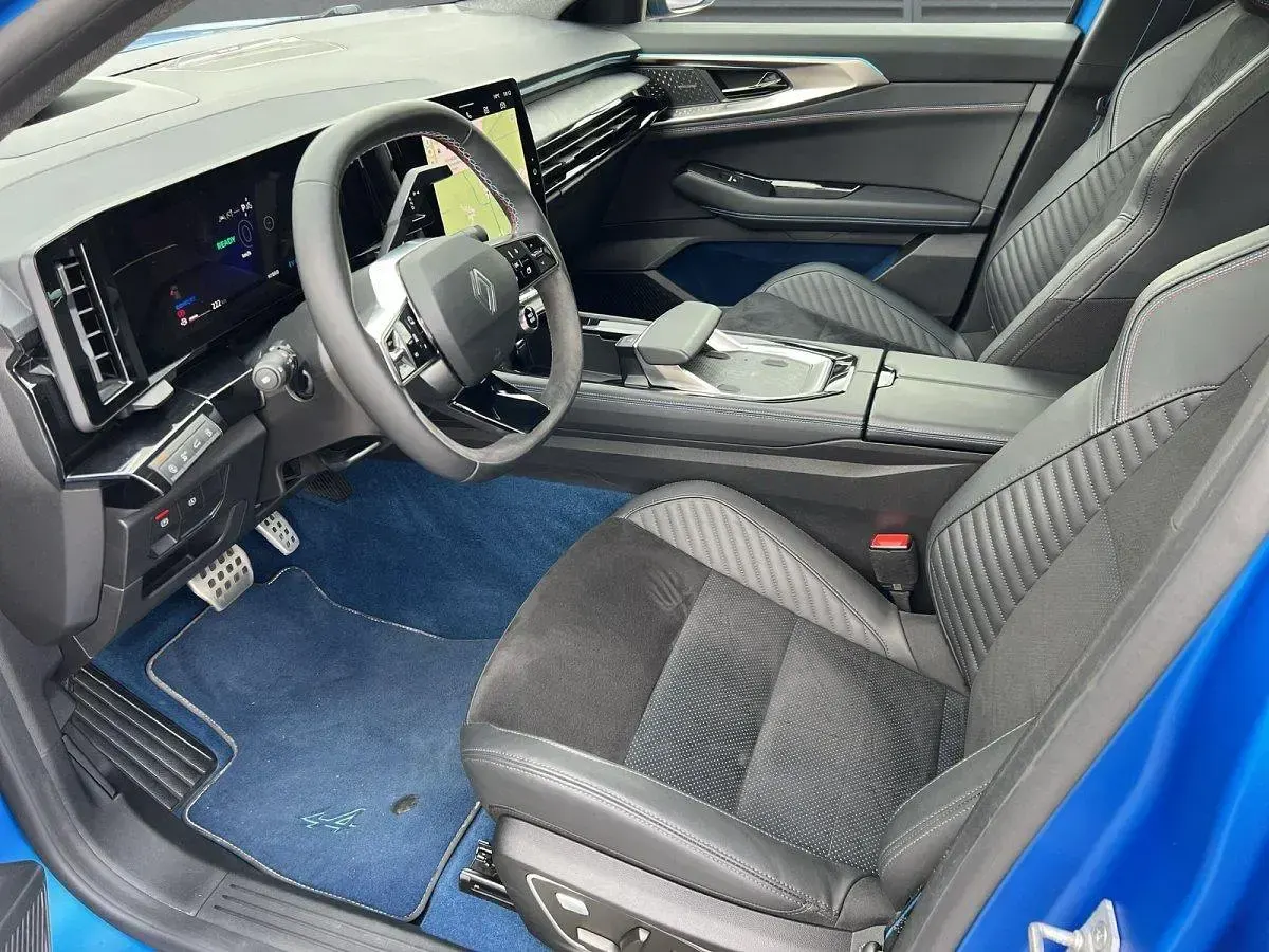 Gebraucht Renault Rafale 300 PS (220 kW) 2024 Blau (gipfelblau+black pearlschwarz) SUV