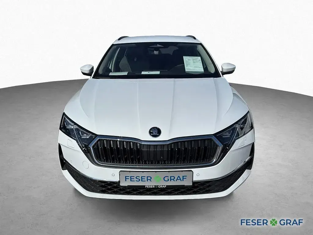 Nowe Skoda Octavia Selection 150 KM (110 kW) 2026 Biały Kombi