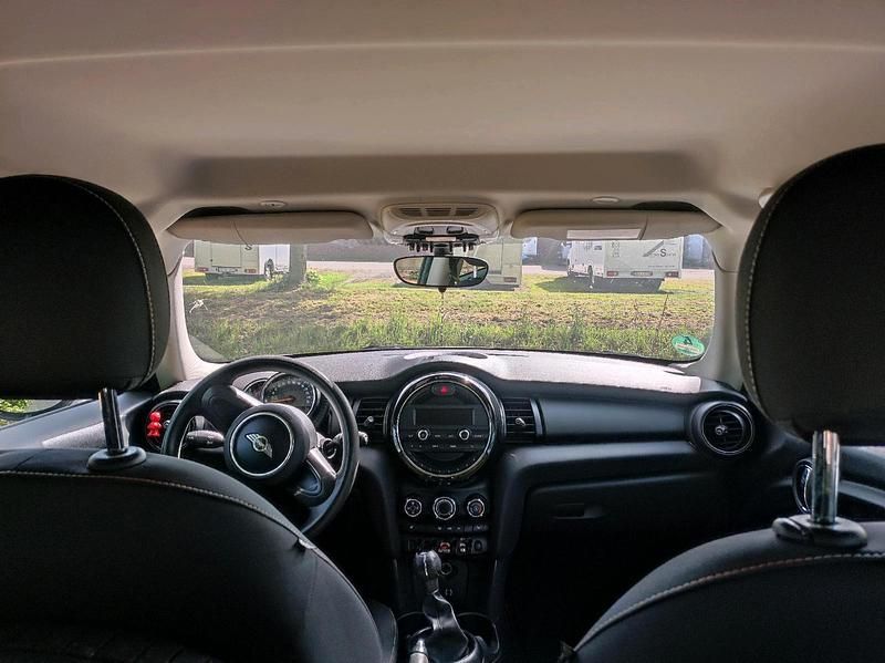 Second-hand Mini Cooper 75 CP (55 kW) 2015 Alb Hatchback