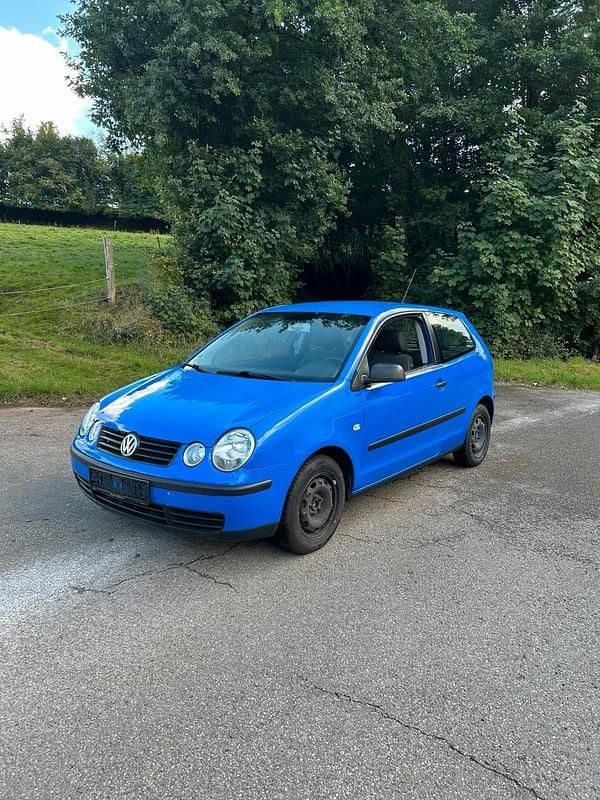 Blau Gebraucht 2002 VW Polo Kleinwagen | 700 € (Guter Preis) - Bild 1/4