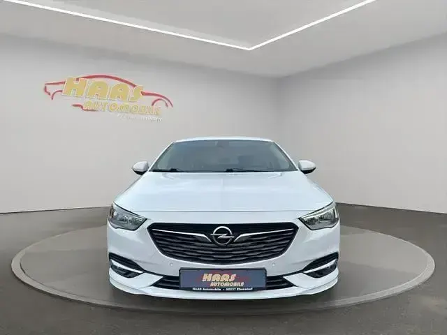 Gebraucht Opel Insignia Dynamic 170 PS (125 kW) 2020 Weiß Limousine