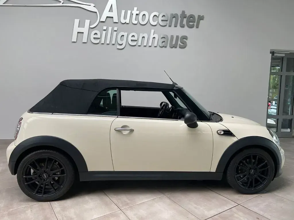 Gebraucht Mini One Cabriolet Pepper 98 PS (72 kW) 2013 Weiß Cabrio