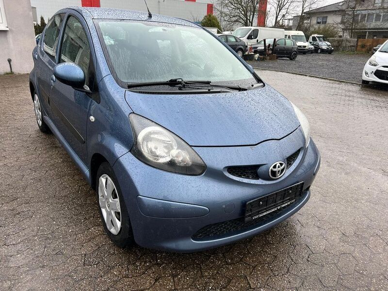 Blau Gebraucht 2008 Toyota Aygo Kleinwagen | 2.000 € (Fairer Preis) - Bild 1/4