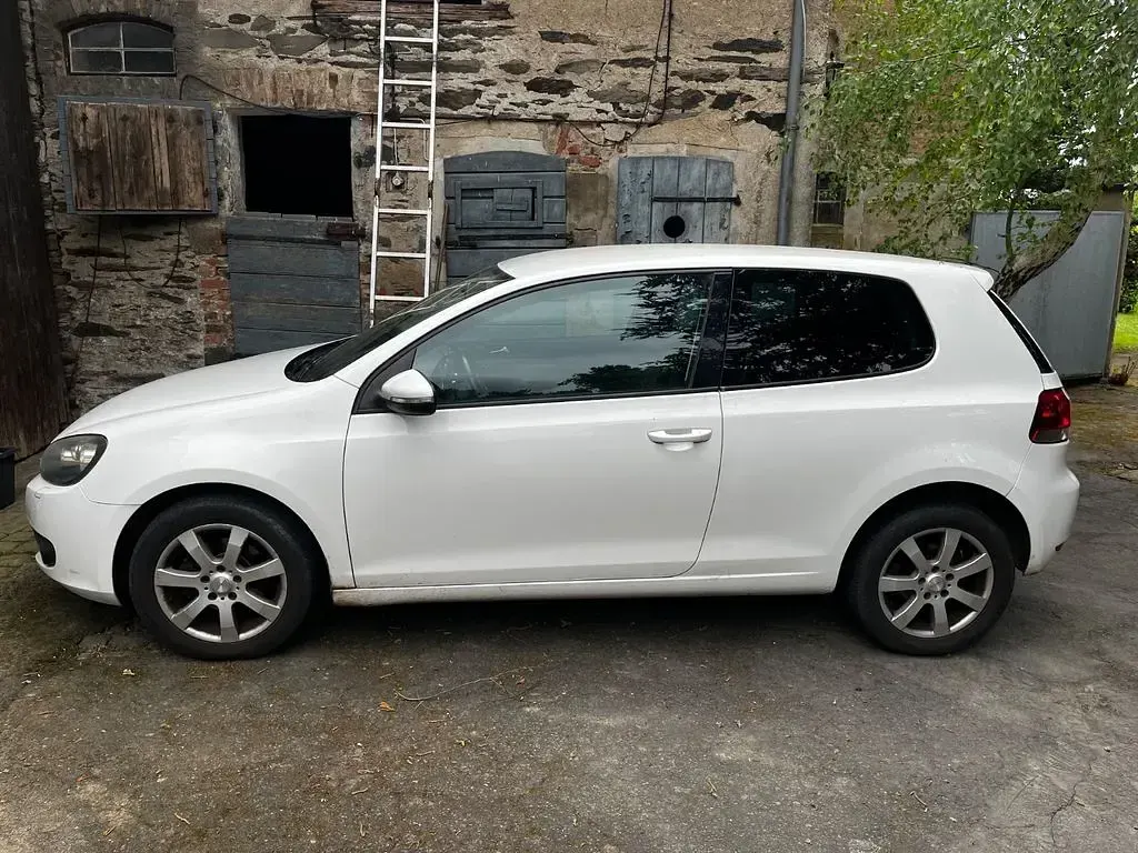 Second-hand VW Golf VI Trendline 80 CP (58 kW) 2009 Alb Hatchback