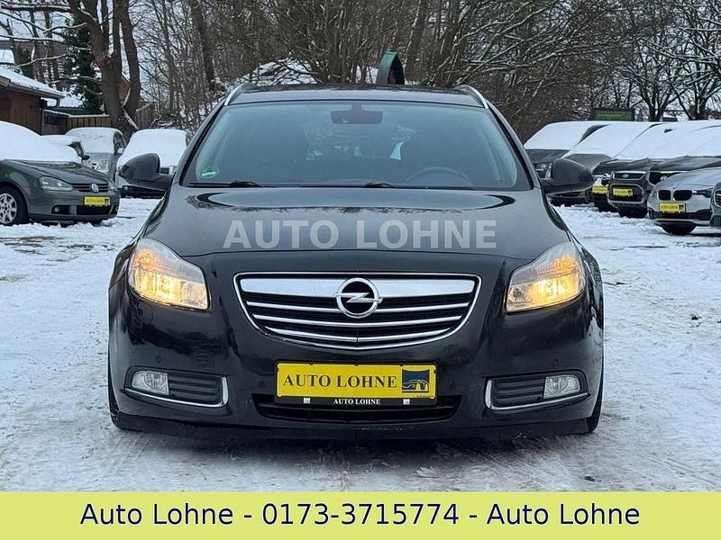 Gebraucht Opel Insignia Design Edition 131 PS (96 kW) 2011 Kombi