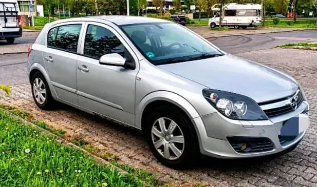 Brugt Opel Astra 105 HK (77 kW) 2005 Sølv Hatchback