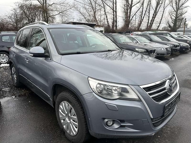 Gebraucht VW Tiguan 140 PS (102 kW) 2009 Mountain grey metallic SUV