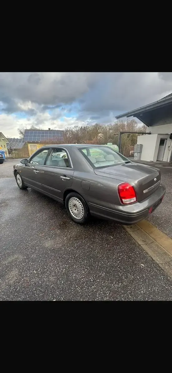 Gebraucht Hyundai XG 190 PS (139 kW) 1999 Gold Limousine