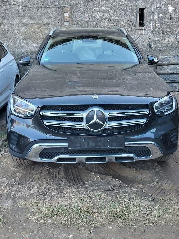 Gebraucht Mercedes GLC300e 194 PS (142 kW) 2022 Grau SUV