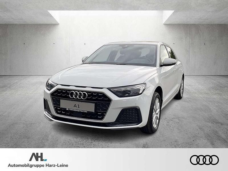 Weiß Gebraucht 2025 Audi A1 Sportback Advanced Plus Kleinwagen | 25.350 € (Fairer Preis) - Bild 1/4