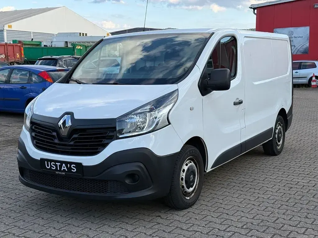 Gebraucht Renault Trafic Komfort 90 PS (66 kW) 2016 Weiß Van / Kleinbus