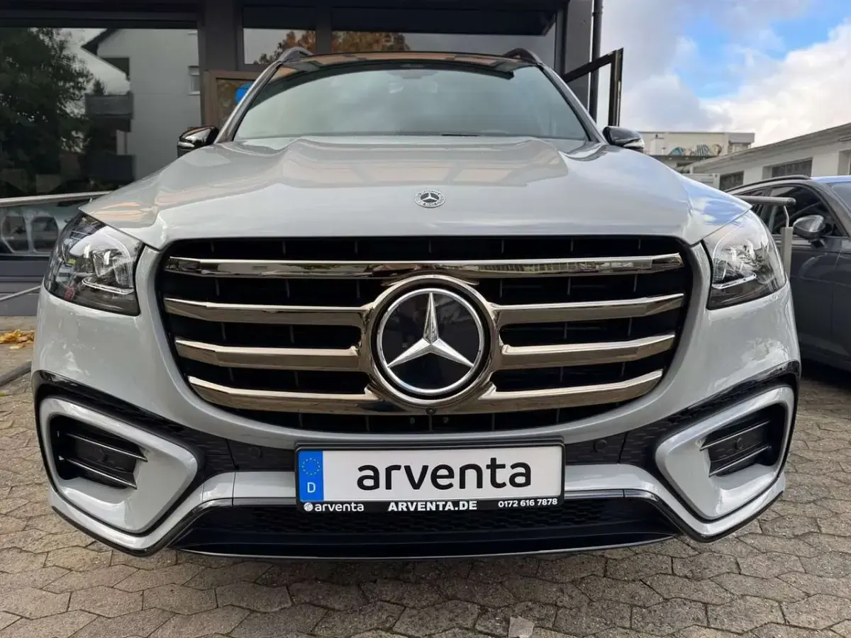 Neu Mercedes GLS450 AMG 367 PS (269 kW) 2026 Manufaktur alpine grey SUV