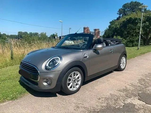 Używany Mini Cooper Pepper 136 KM (100 kW) 2016 Srebrny Hatchback
