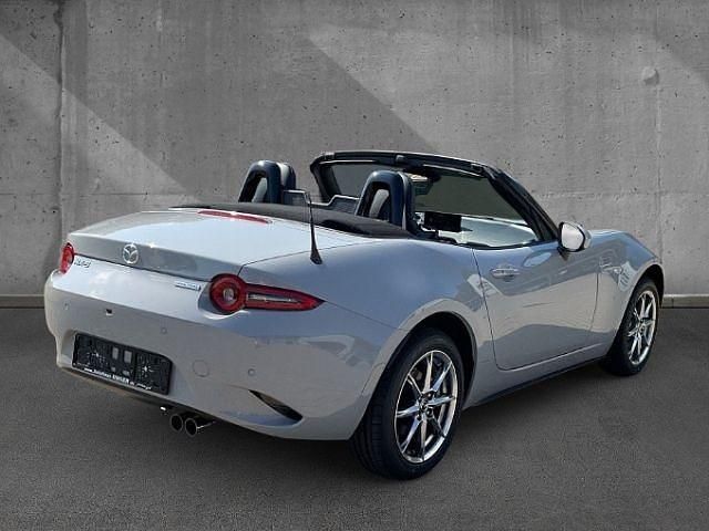 Neu Mazda MX5 Exclusive-Line 132 PS (97 kW) 2025 Grau Cabrio