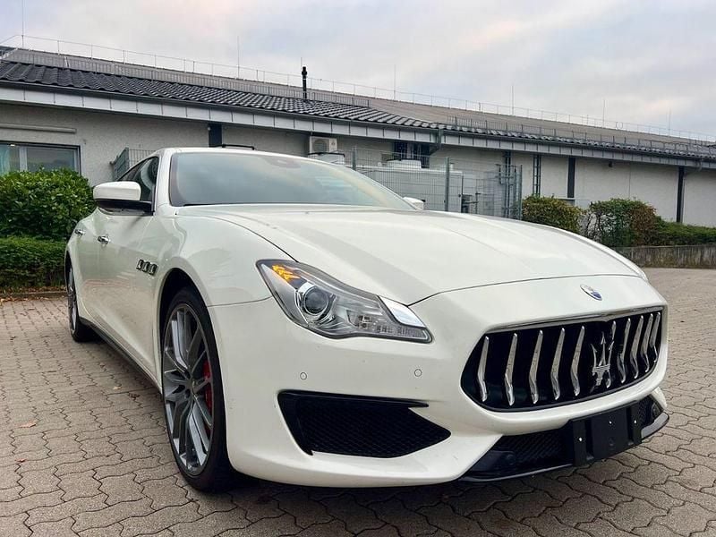 Weiß Gebraucht 2017 Maserati Quattroporte Limousine | 42.990 € (Fairer Preis) - Bild 1/4