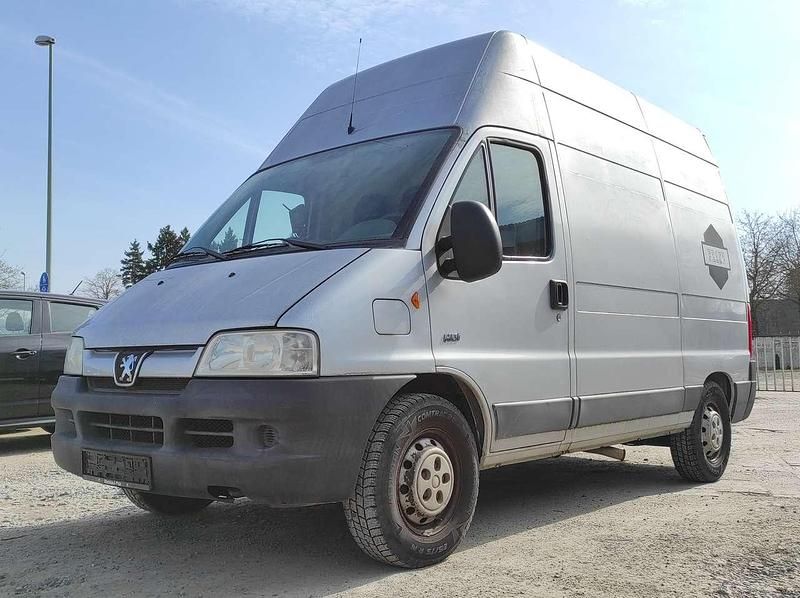 Gebraucht Peugeot Boxer 128 PS (94 kW) 2005 Grau Van
