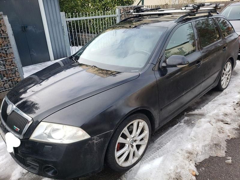 Schwarz Gebraucht 2007 Skoda Octavia RS Kombi | 2.850 € (Guter Preis) - Bild 1/4