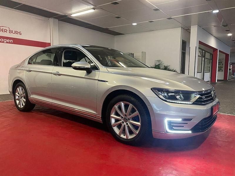 Gebraucht VW Passat GTE 156 PS (114 kW) 2015 Reflexsilber metallic Limousine