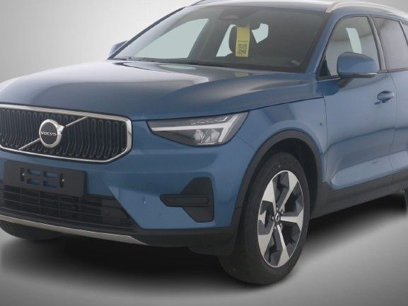 Gebraucht Volvo XC40 163 PS (119 kW) 2024 Fjord blue / metallic SUV
