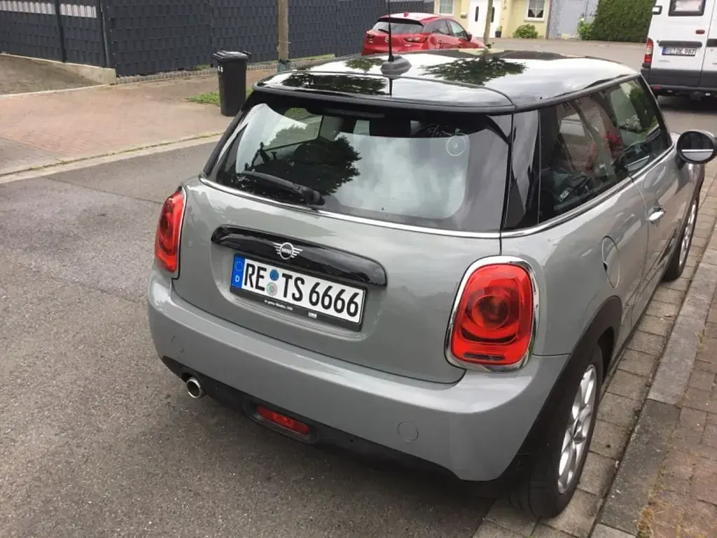 Gebraucht Mini Cooper 136 PS (100 kW) 2019 Grau Kleinwagen
