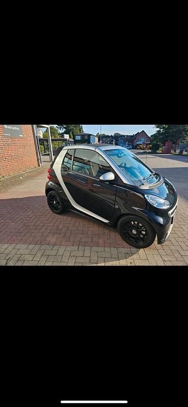 Gebraucht Smart ForTwo Cabrio 71 PS (52 kW) 2014 Schwarz Cabrio