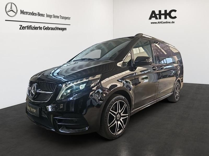 Obsidianschwarz metallic Gebraucht 2024 Mercedes V300 AMG Van / Kleinbus | 66.997 € (Guter Preis) - Bild 1/4
