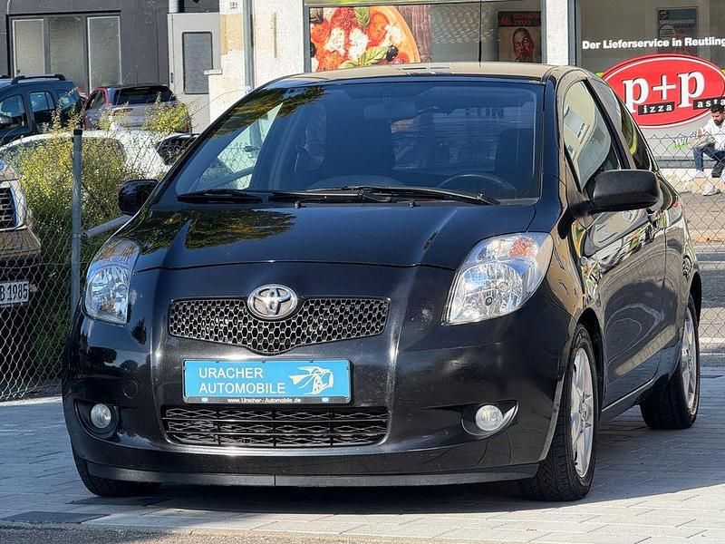 Schwarz Gebraucht 2006 Toyota Yaris Executive Kleinwagen | 1.990 € (Etwas zu teuer) - Bild 1/4