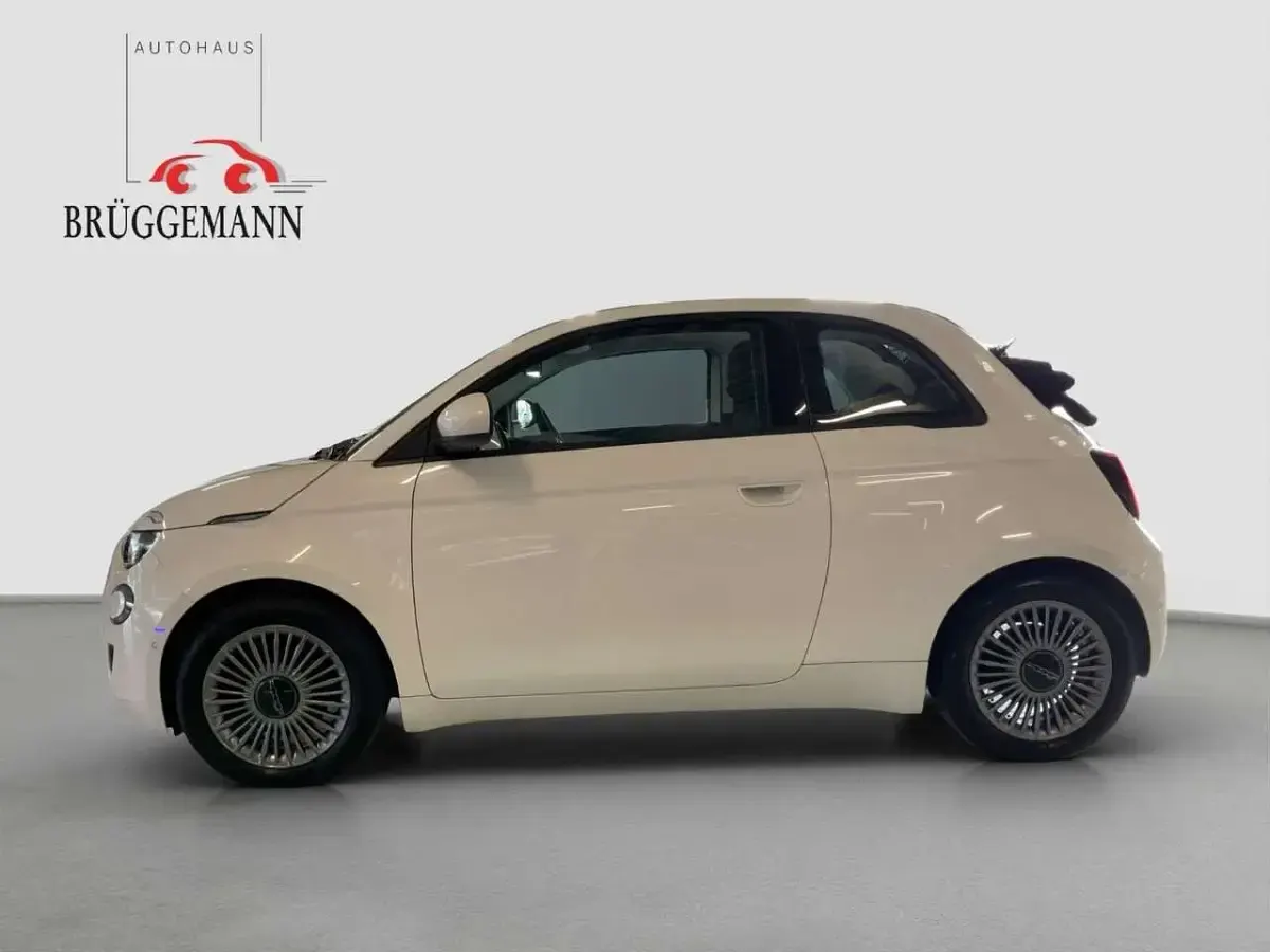 Gebraucht Fiat 500e 86 kW (118 PS) 2024 Arktis weiß Cabrio