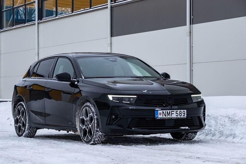 Gebraucht Opel Astra Ultimate 131 PS (96 kW) 2022 Schwarz Limousine