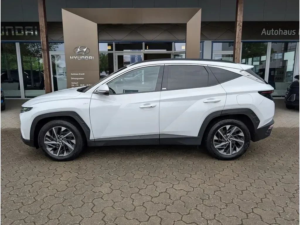 Gebraucht Hyundai Tucson Trend 136 PS (100 kW) 2021 Weiss SUV