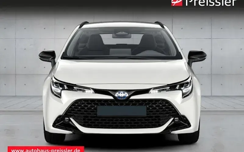 Neu Toyota Corolla Active 140 PS (102 kW) 2026 Weiß Kombi