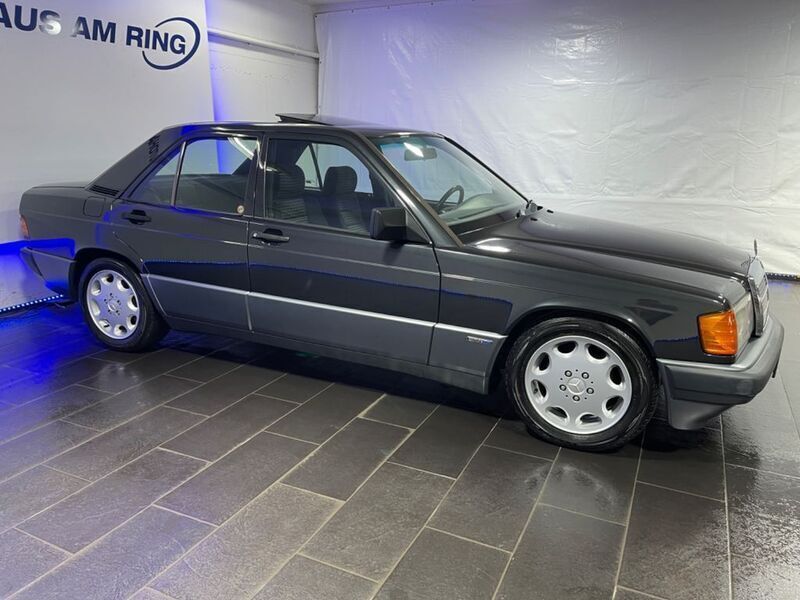 Gebraucht Mercedes 190 Sportline 136 PS (100 kW) 1993 Schwarz metallic Limousine